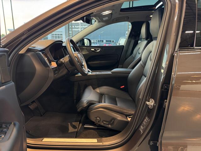 Volvo XC60 2.0 T8 Recharge R-Design, Pano , Luchtvering, Trekhaak, HUD.