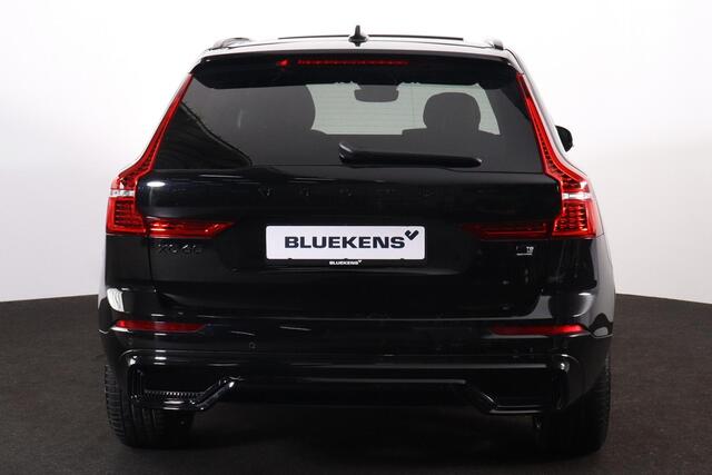 Volvo XC60 T8 Recharge AWD Ultra Black Edition - Panorama/schuifdak - IntelliSafe Assist & Surround - Harman/Kardon audio - Parkeercamera achter - Verwarmde voorstoelen, stuur & achterbank - Parkeersensoren voor & achter - Elektr. bedienb. voorstoelen met geheugen - Head up display - Draadloze tel. lader - Extra getint glas - Inklapbare trekhaak - 21' LMV