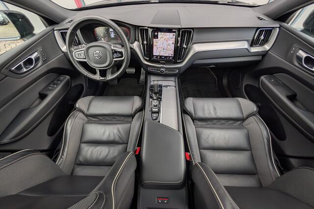 Volvo XC60 2.0 Recharge T6 AWD R-Design Black Trekhaak Panorama