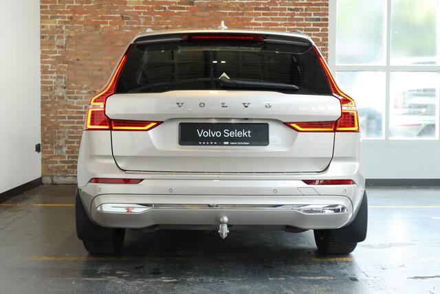 Volvo XC60 T6 Plug-in hybrid AWD Ultimate Bright | Luchtvering | Harman Kardon Premium Audio | Nappa Lederen Bekleding | Semi-Electrische Wegklapbare Trekhaak | 1ste eigenaar | Google Infotainment | Massage functie in voorstoelen | 360° Parkeercamera | Parkeersensoren voor + achter