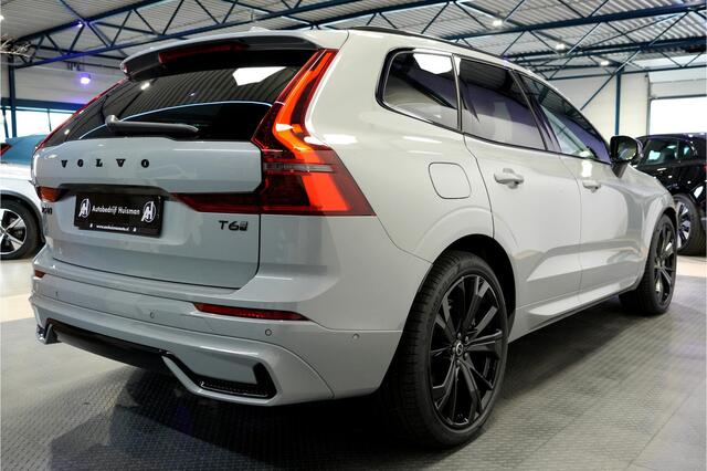 Volvo XC60 2.0 T6 AWD 247kW/336pk Aut8 MJ2027, NIEUW €83.347! Plug-in Ultra Black Ed. LUCHTVERING + HARMAN/KARDON + PANORAMADAK + EL.TREKHAAK + HEAD-UP + PILOT ASSIST + STOELVERWARMING V&A + STUURVERWARMING + 360 CAMERA + 21" LM-VELGEN!!
