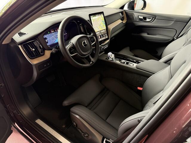 Volvo XC60 2.0 T8 455PK AWD PLUS DARK NIEUWE AUTO HARMAN KARDON 360.CAM STOEL/STUUR VERW LEER