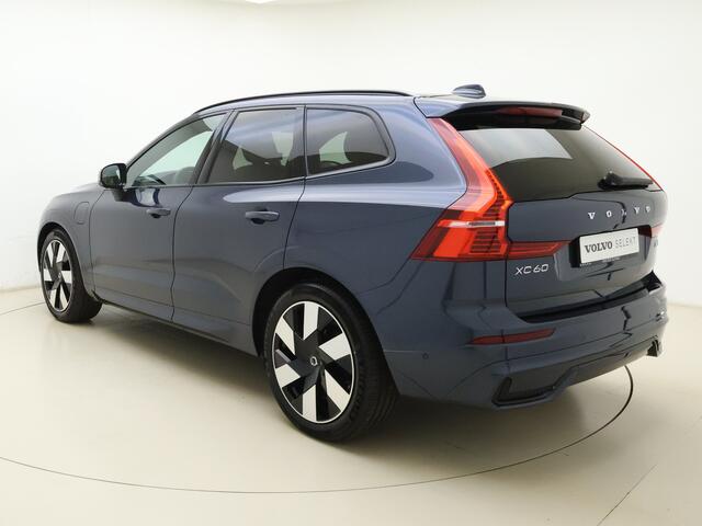 Volvo XC60 T6 AWD 350pk Plus Dark / Luchtvering / Geventileerde stoelen / Amber interieur / Panorama dak / Trekhaak / Voorruit verwarming /