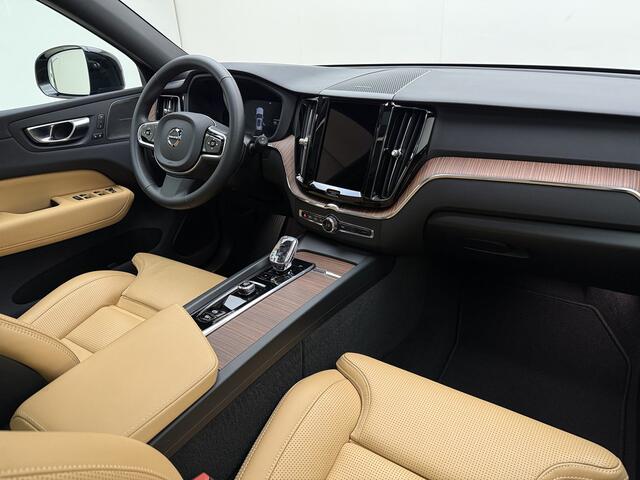 Volvo XC60 T6 AWD 350pk Plus Dark / Luchtvering / Geventileerde stoelen / Amber interieur / Panorama dak / Trekhaak / Voorruit verwarming /