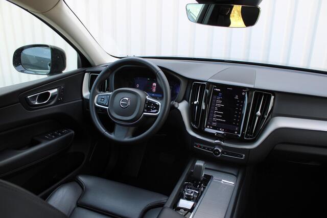 Volvo XC60 2.0 T6 Plug-in hybrid AWD Plus Dark | Incl. 12 maanden garantie | Schuif/kantel dak | Elektrisch verstelbare stoelen met memory | Achteruitrijcamera | Keyless entry/start | Adaptive cruise | Elektrische kofferbakklep | Climate controle | Virtual Cockpit |