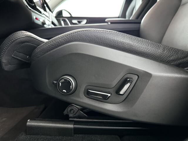 Volvo XC60 T8 Plug-in hybrid AWD Plus Bright | Panoramadak | 360° camera | Harman Kardon | Stoel- en stuurverwarming | Trekhaak