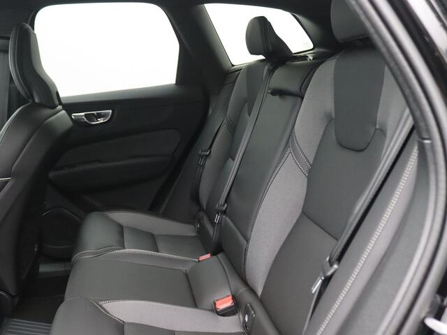 Volvo XC60 2.0 T6 Plug-in hybrid AWD Plus Black Edition 350PK Panoramadak, Trekhaak, 21" LM Velgen, 360gr. Camera, Head-Up Display, Elektr. Achterklep, Keyless, Memorystoel