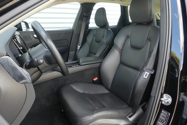 Volvo XC60 2.0 T6 Plug-in hybrid AWD Core Bright ELEKT. TREKHAAK, PANO, LEER, WINTER PACK, ADAPT. CRUISE, CLIMA, NAVI, CAMERA, PDC V&A, BLIS, KEYLESS, ELEKT. ACHTERKLEP, 71.538KM