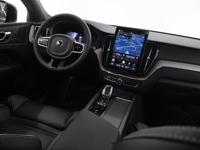 Volvo XC60 2.0 T8 Plug-in hybrid AWD Ultra Black Edition | Panoramadak | HUD | Harman/Kardon | Elek. Comfortstoelen met Geheugen | Elek. Achterklep | Cruise Control Adaptief | BLIS | Winterpakket | Apple Carplay/Android Auto |