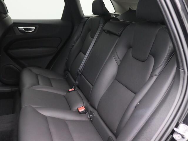 Volvo XC60 2.0 B5 Inscription 250PK Aut. Trekhaak, Keyless, Memorystoelen, Achteruitrijcamera, Adaptieve Cruise Control, Stoelverwarming, 19" LM Velgen