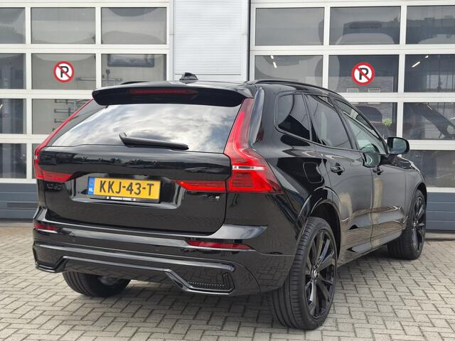 Volvo XC60 2.0 T6 Plug-in hybrid AWD Plus Black Edition | Panoramadak | Wegklapbare trekhaak | LED koplampen |