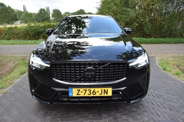 Volvo XC60 2.0 T6 Plug-in hybrid AWD Ultimate Black Edition BOMVOL!