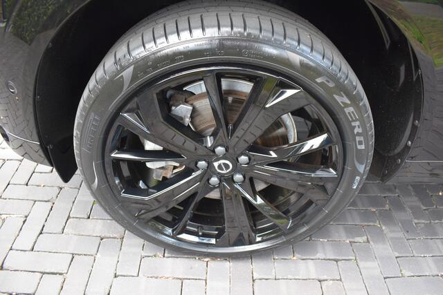 Volvo XC60 2.0 T6 Plug-in hybrid AWD Ultimate Black Edition BOMVOL!