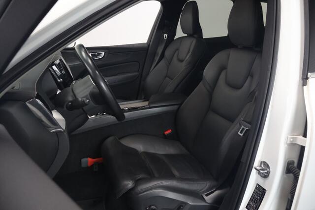 Volvo XC60 2.0 T6 AWD Inscription Expression | Panorama | H&K | Head Up | Leder