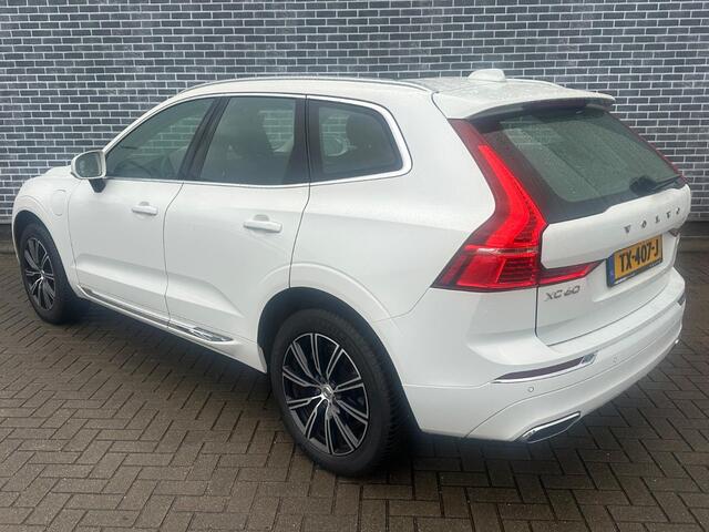 Volvo XC60 T8 Twin Engine AWD Inscription | Navigatie | Adaptieve Cruise Control | Lederen Bekleding | Head-Up Display | Stoelverwarming | Panoramadak | 360 Camera | Zitverlenging | Dodehoekdetectie | Keyless |