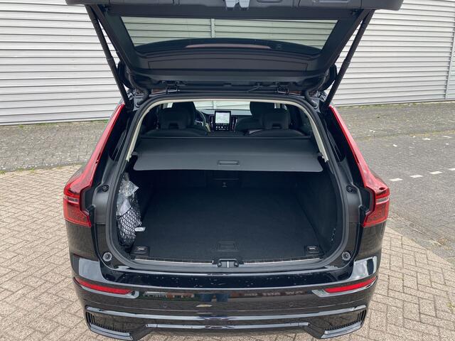 Volvo XC60 2.0 T6 Plug-in hybrid AWD Ultra Dark / Trekhaak / 360 camera / Harman/Kardon / Panoramadak /