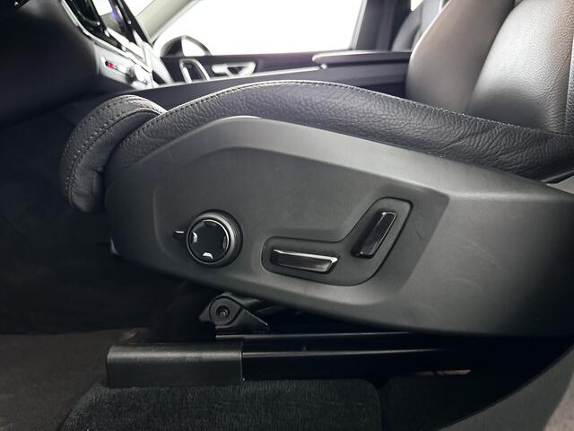 Volvo XC60 T6 Plug-in hybrid AWD Plus Bright | Panoramadak | Parkeercamera | Stoel- en Stuurverwarming