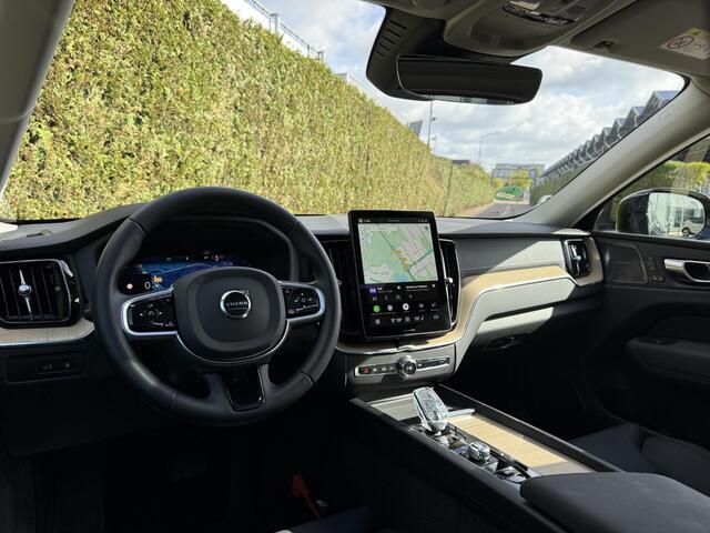Volvo XC60 T6 Plug-in hybrid AWD Ultra Dark | Trekhaak | Luchtvering | Pano dak | 360 camera | Bliss | Keyless |