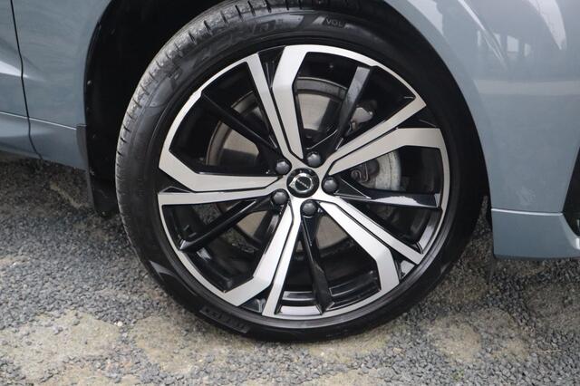 Volvo XC60 2.0 Rech. T6 R-Design SOH 90% | Trekhaak | Schuifdak | LED | Com