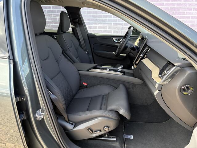 Volvo XC60 2.0 T6 Plug-in hybrid AWD Ultra Dark | Trekhaak 2.250 kg | Luchtvering | Harman Kardon Audio | Head-up Display | 360 Graden Camera | Panoramadak | Stoelverwarming voor en achter | Keyless Entry | Elektrische Achterklep | Elektrisch Verstelbare Voorstoelen | Cruise Control Adaptief | BLIS | Google Navigatie | Apple Carplay | Android Auto