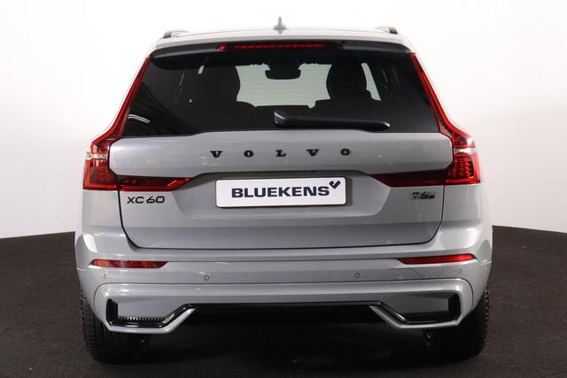 Volvo XC60 T6 Recharge AWD Plus Black Edition - Panorama/schuifdak - IntelliSafe Assist & Surround - 360º Camera - Harman Kardon audio - Adaptieve LED koplampen - Verwarmde voorstoelen, stuur & achterbank - Parkeersensoren voor & achter - Elektr. bedienb. voorstoelen met geheugen - Head up display - Draadloze tel. lader - Extra getint glas - Inklapbare trekhaak - 21' LMV
