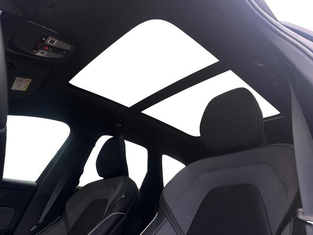 Volvo XC60 T6 Plug-in AWD Black Edition Ultra | TREKHAAK | ADAPT. CRUISE | 360 CAMERA | CARPLAY/ANDROID AUTO | 2250KG TREKGEWICHT |