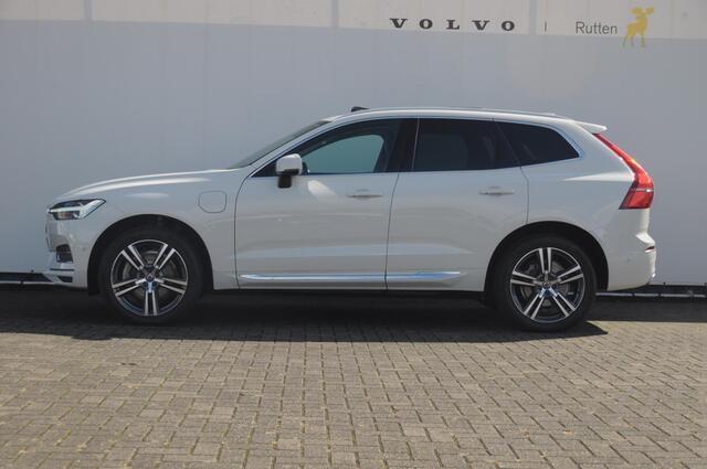 Volvo XC60 T8 390PK Automaat Recharge T8 AWD Inscription / Panoramadak / Leder Dashboard / Luchtvering / Elektrische stoel met geheugen / BLIS / Adaptieve cruise control