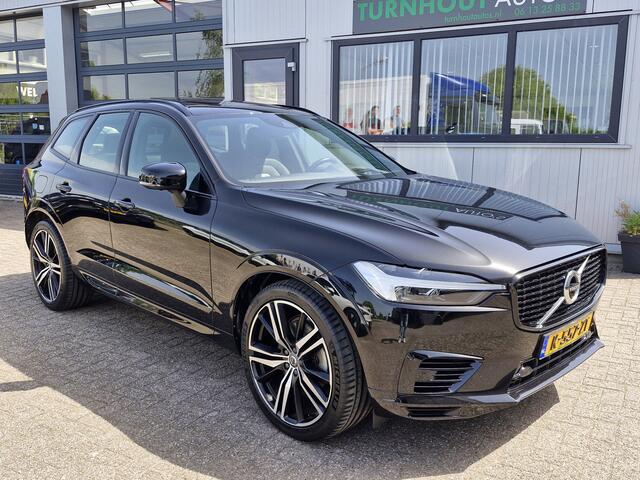 Volvo XC60 Recharge T6 AWD R-Design ALLE OPTIES luchtvering | Lounge Pack (audio installatie premium, head-up display, parkeersensor voor, rondomzicht camera) en Climate Pro Pack (stuur verwarmd, achterbank verwarmd, voorstoelen verwarmd)