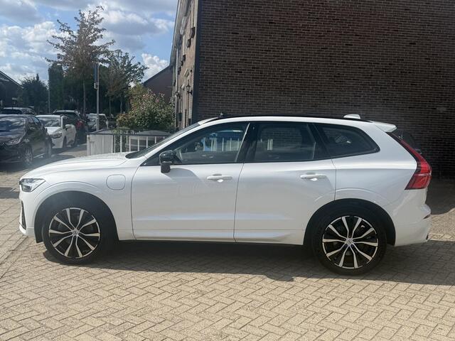 Volvo XC60 2.0 T6 Recharge AWD Ultimate Dark