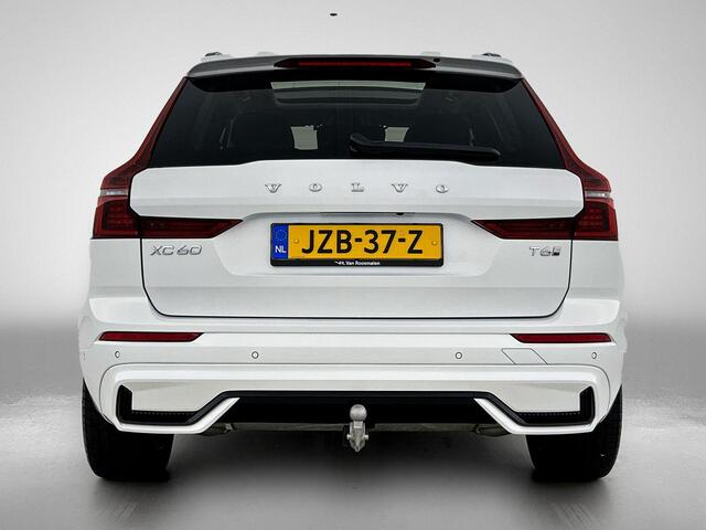 Volvo XC60 2.0 T6 Plug-in hybrid AWD Ultra Dark | Trekhaak | Panoramadak | 360-camera |