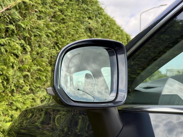 Volvo XC60 B4 Momentum Pro Leder | Trekhaak | Bliss | Keyless | Elektrische stoelen | Cruise control |