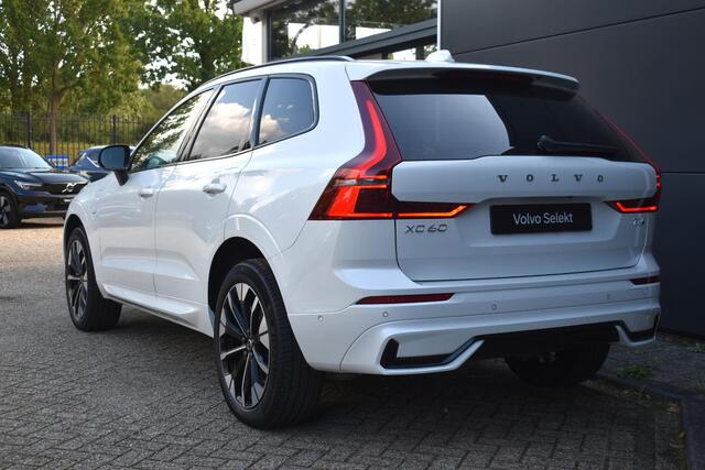 Volvo XC60 T6 Plug-in hybrid AWD Ultra Dark | Luchtvering | Trekhaak | Verwarmbare voorstoelen, achterbank en stuurwiel | Premium audio by Harman Kardon | Apple carplay/Android auto | Panoramisch Schuif-/kanteldak | 360 graden Camera | BLIS | Adaptieve Cruise Control |