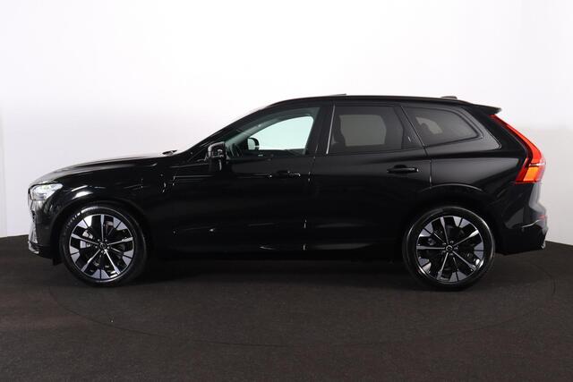 Volvo XC60 T6 Recharge AWD Ultra Dark - Luchtvering - Panorama/schuifdak - IntelliSafe Assist & Surround - 360º Camera - Harman/Kardon audio - Adaptieve LED koplampen - Verwarmde voorstoelen, stuur & achterbank - Parkeersensoren voor & achter - Elektr. bedienb. voorstoelen met geheugen - Head up display - Draadloze tel. lader - Extra getint glas - Inklapbare trekhaak - 20' LMV