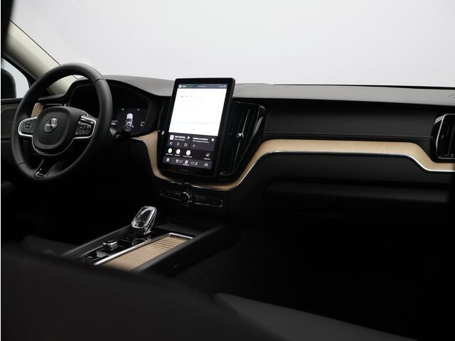 Volvo XC60 T6 AWD Plug-in hybrid Ultra Dark / Trekhaak / Head up displ. / Harman Kardon / 360 camera / Stoel+stuur+achterbankverw.