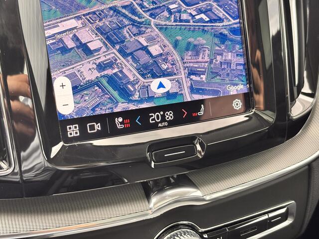 Volvo XC60 Plug-in Hybrid T6 AWD Ultimate Bright | Long Range | Adaptive cruise control | Panoramadak | Head-up display | Stoel- en stuurverwarming | Dode hoek detectie BLIS | Verwarmbare achterbank | Lederen bekleding | Standkachel | Actieve LED koplampen | 20 inch velgen | Navigatie | Apple Carplay / Android Auto |