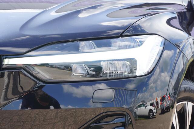 Volvo XC60 2.0 B4 D AWD Plus Dark | Google | Trekhaak | 2400KG Trekgewicht | Memory | Blis | Adaptieve Cruise |