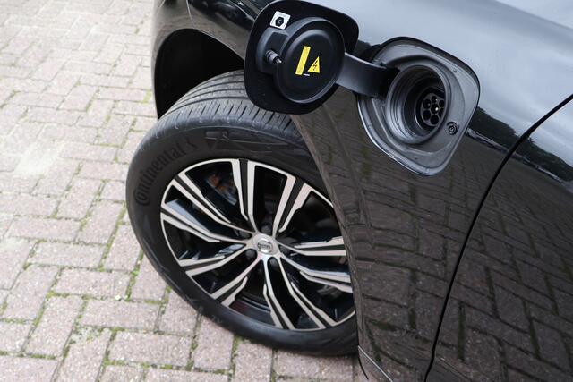 Volvo XC60 2.0 T6 Plug-in hybrid AWD Inscription | Origineel NL | Panoramadak | Trekhaak | Rijklaar | Camera | ACC |