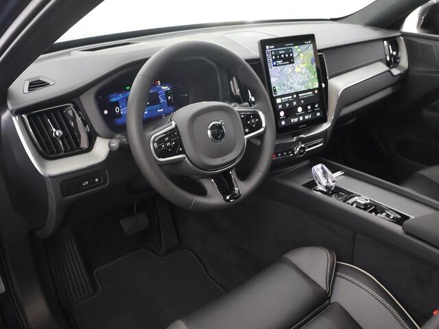 Volvo XC60 2.0 T8 Plug-in hybrid AWD Ultra Black Edition | Panoramadak | HUD | Harman/Kardon Audio | Ele. verstalbare Comfortstoelen + Geheugen | Stoel/Stuurverwarming | Adaptieve Cruise Control | 360 Camera | Apple CarPlay/Android Auto |