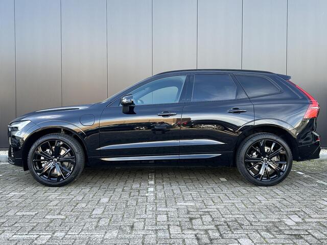 Volvo XC60 2.0 T6 Plug-in hybrid AWD Plus Black Edition Panorama dak / Extra getint glas / 360 camera / Contourstoelen / keyless drive/entry / Head up display