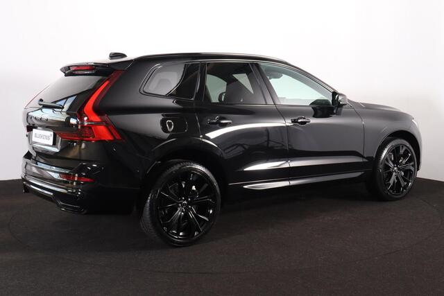 Volvo XC60 T6 Recharge AWD Plus Dark - IntelliSafe Assist & Surround - Harman/Kardon audio - Parkeercamera achter - Verwarmde voorstoelen, stuur & achterbank - Parkeersensoren voor & achter - Elektr. bedienb. voorstoelen met geheugen - Draadloze tel. lader - Extra getint glas - 21' LMV