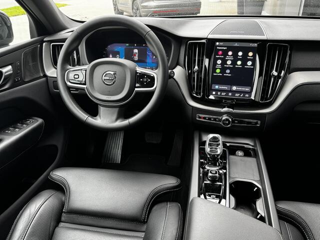 Volvo XC60 2.0 T8 Plug-in hybrid AWD Plus Black Edition 455 PK | Nappa comfort stoelen | Pano | 21 Inch