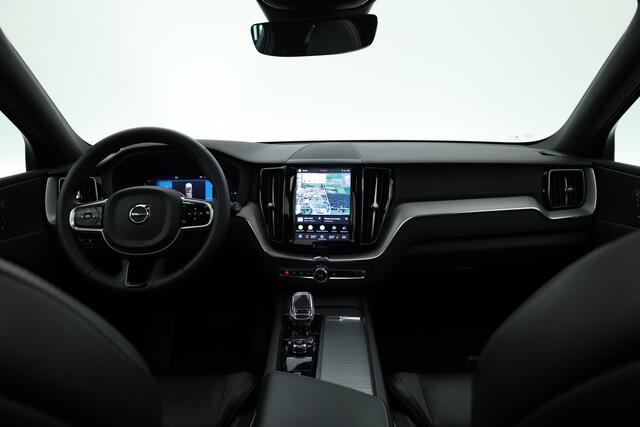 Volvo XC60 2.0 T6 Plug-in hybrid AWD Plus Dark | Rijklaar! | Black-Pakket | S/K-Dak | Leder+Memory | Adapt. Cruise | Stoel-Stuurverw. | Dig. Cockpit | Google | Camera+PDC | LED | 19'' | Elek. Klep V