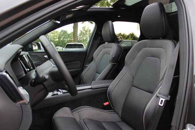 Volvo XC60 2.0 T6 Plug-in hybrid AWD Ultimate Black Edition R-Design / SoH 96,4% / Panoramadak / 360Camera / Leder / Harman Kardon / Keyless / 19'' / Sfeerverlichting / Stoel+Stuurverwarming / Dodehoek / DAB / ACC