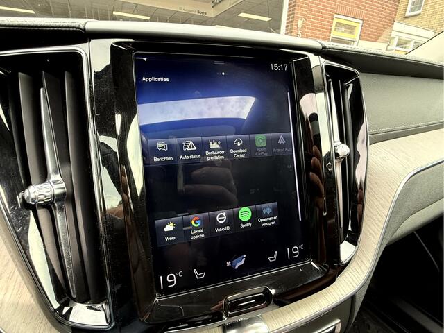 Volvo XC60 2.0 T8 Twin Engine AWD Inscription Panoramadak, Trekhaak, 360 camera
