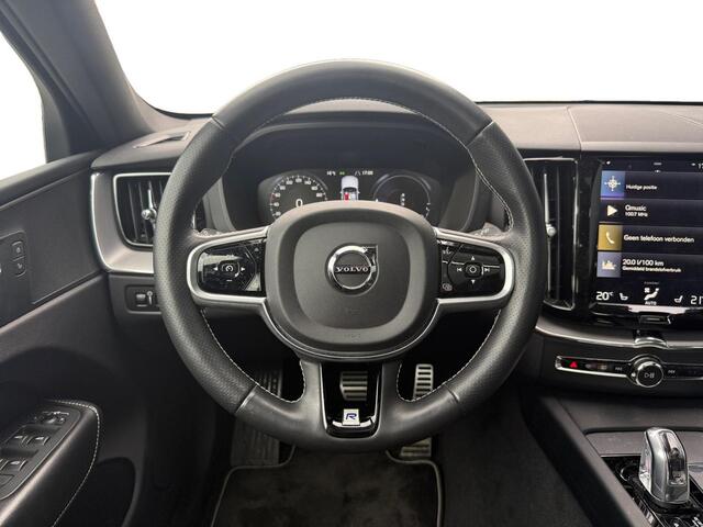 Volvo XC60 2.0 T8 Twin Engine AWD R-Design | Luchtvering | Panoramadak | Stoelverwarming |