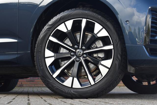 Volvo XC60 T6 350PK Plug-in hybrid AWD Ultra Dark | Luchtvering | Trekhaak | HUD | 360 camera | Panoramadak |