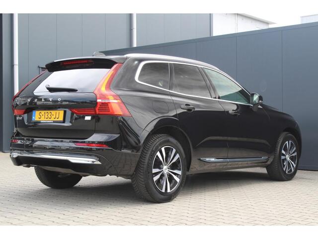 Volvo XC60 2.0 T6 Plug-in hybrid AWD Core Bright | Incl. 12 maanden garantie | Adaptieve Cruise | Lane assist | Climate control | Stoelverwarming | Stuurverwarming | Apple Carplay/ Android auto | Navigatie | Parkeersensoren | Parkeercamera | Achterbank verwarmd | Elektrisch verstelbare stoelen |
