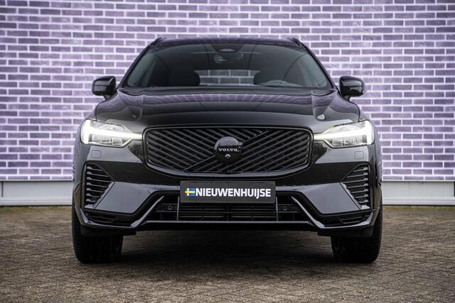 Volvo XC60 T6 350 pk Plug-in hybrid AWD Plus Black Edition | Facelift | Harman Kardon Audio | Head-up Display | 360° Camera | Panoramadak | Lichtmetalen Velgen 21 inch | Elektrisch Verstelbare Voorstoelen | Keyless Entry | BLIS