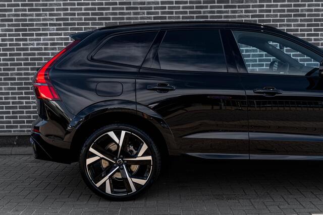 Volvo XC60 T8 Plug-in hybrid AWD Ultra Dark Exec. Ed. | Bowers & Wilkins | Luchtvering | Stoelmassage & Ventilatie | Gelaagd glas | Head-up Display | 22'' |