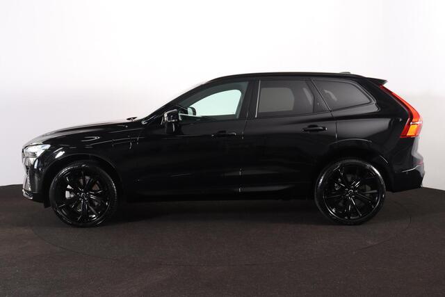 Volvo XC60 T6 Recharge AWD Plus Black Edition - Panorama/schuifdak - IntelliSafe Assist & Surround - 360º Camera - Harman/Kardon audio - Verwarmde voorstoelen, stuur & achterbank - Parkeersensoren voor & achter - Elektr. bedienb. voorstoelen met geheugen - Head up display - Extra getint glas - 21' LMV